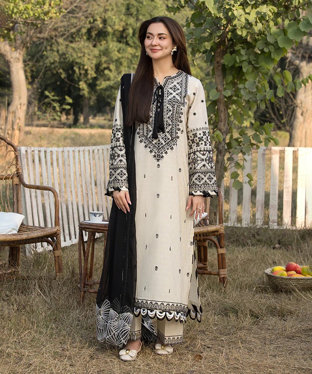 Lawn-3PC Embroidered Shirt with Organza Embroidered Dupatta-5166 - QQ