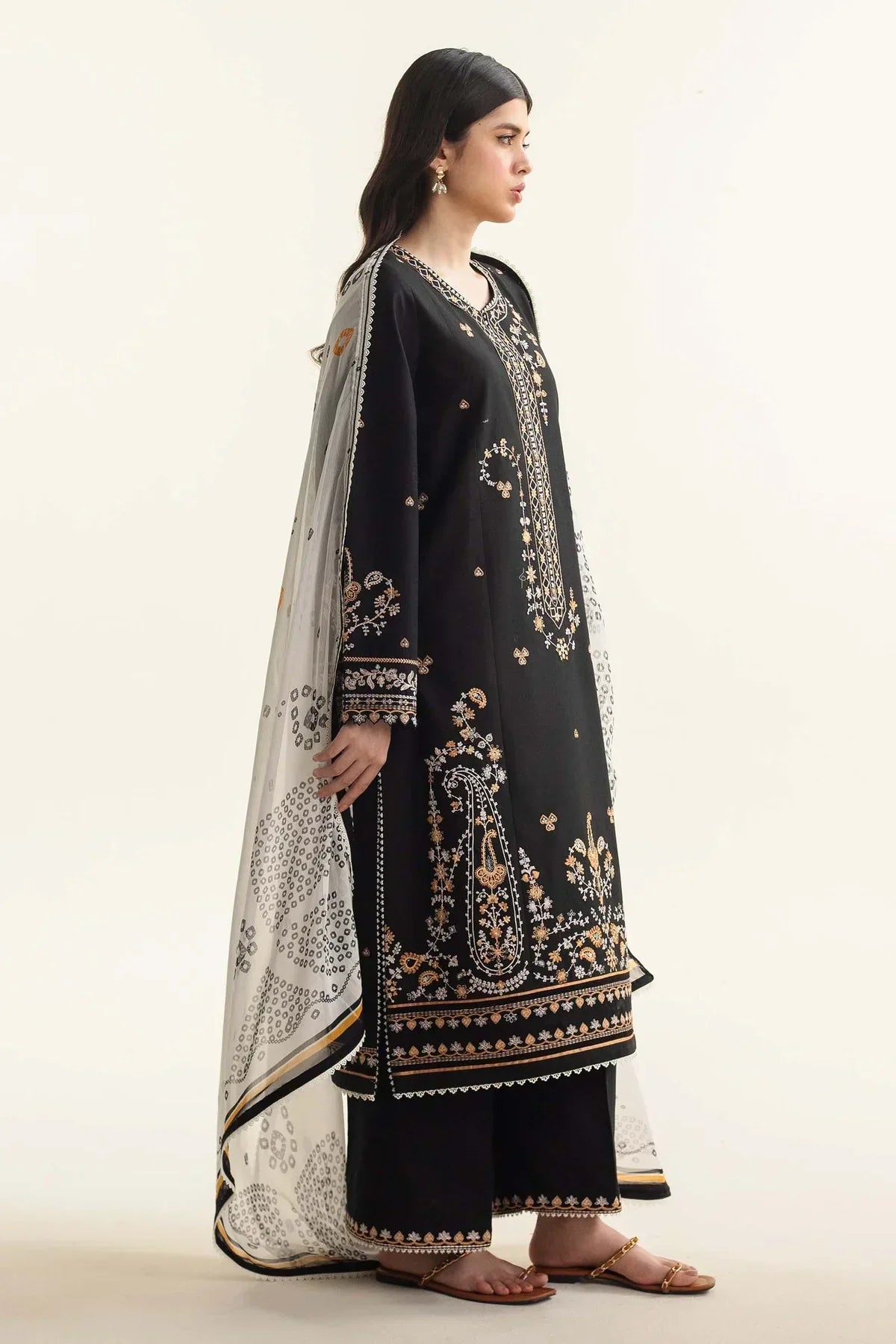 3PC Lawn Embroidered Shirt With Printed Dupatta-490