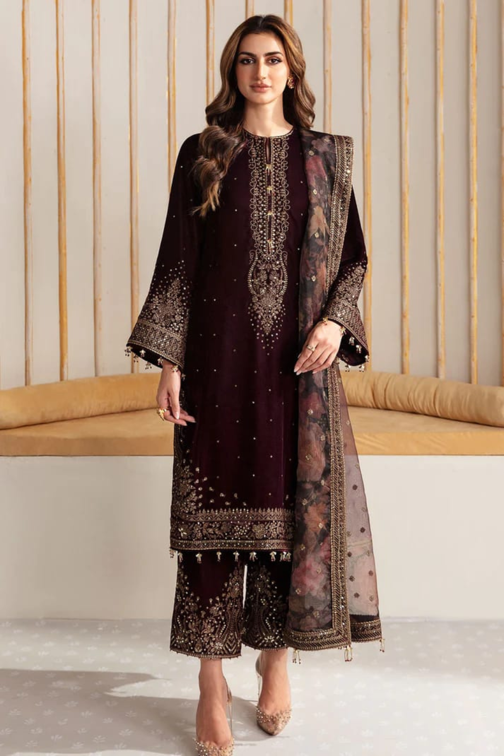 Velvet 3PC Embroidered Q0334