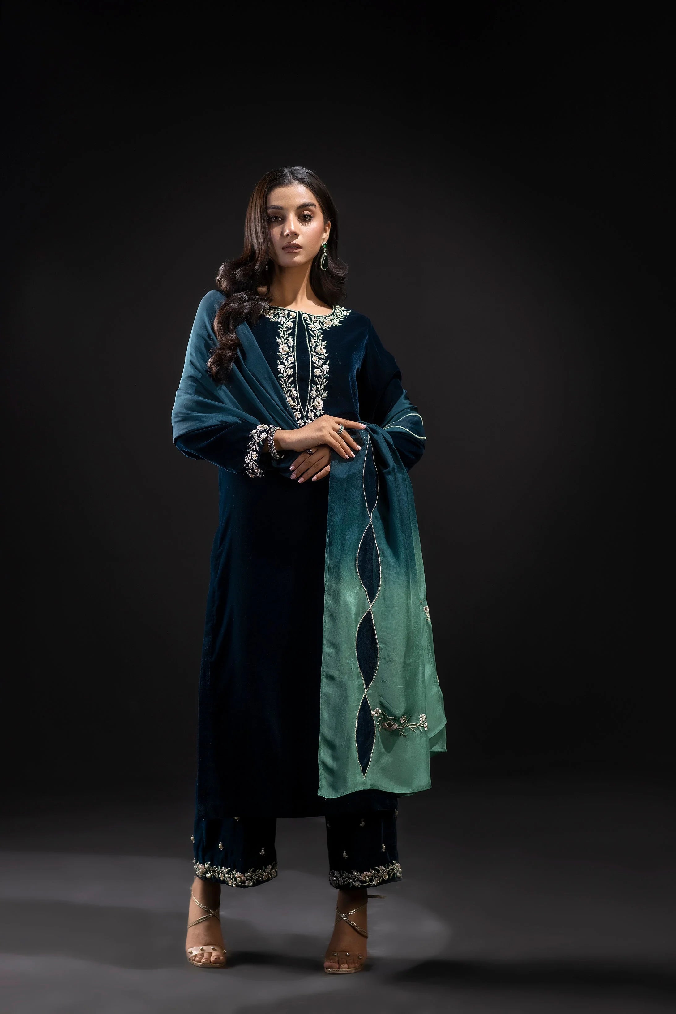 7002 Embroidered Velvet Dress With Karandi Shawl