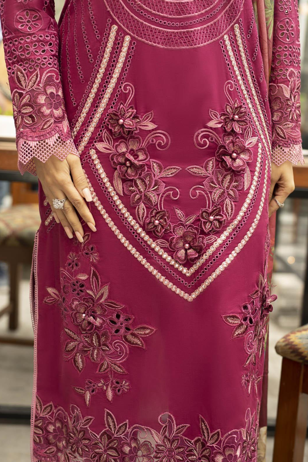 3PC LAWN EMBROIDERED Q482