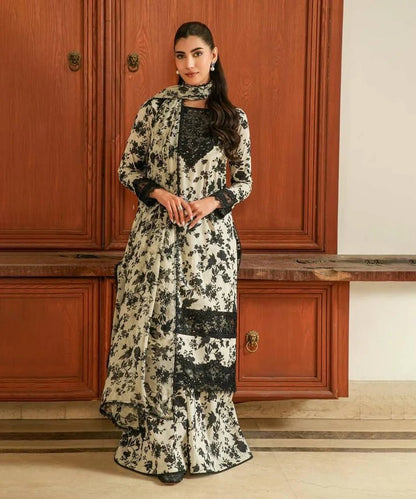 Karandi-3PC Digital Printed Shirt with Karandi Digital Printed Dupatta -1716 - QQ
