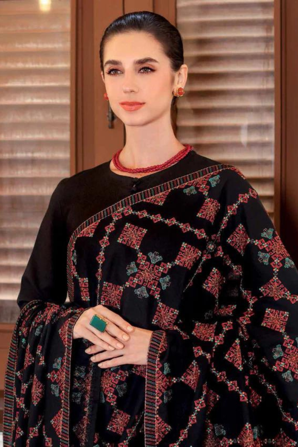 Dhanak 3PC Embroidered Q0321