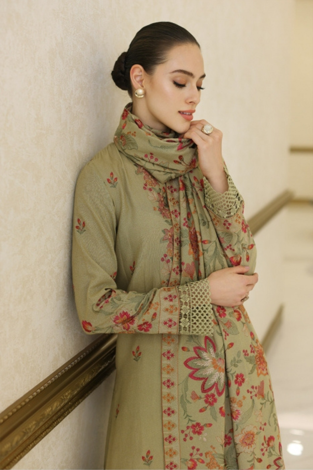 Dhanak 3PC Embroidered Q0322