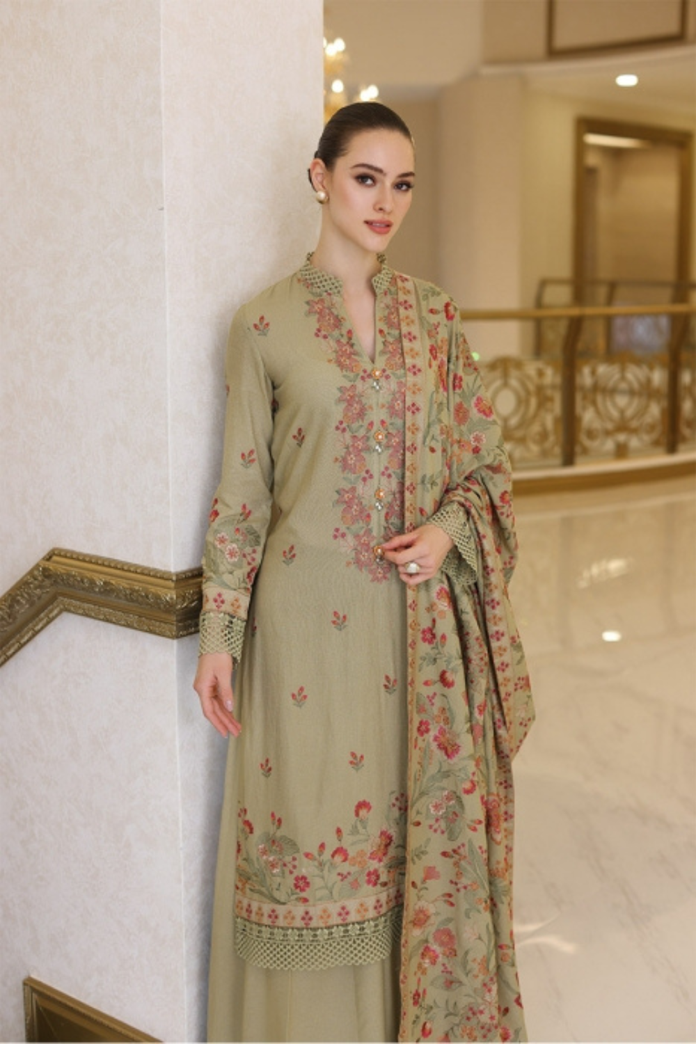 Dhanak 3PC Embroidered Q0322