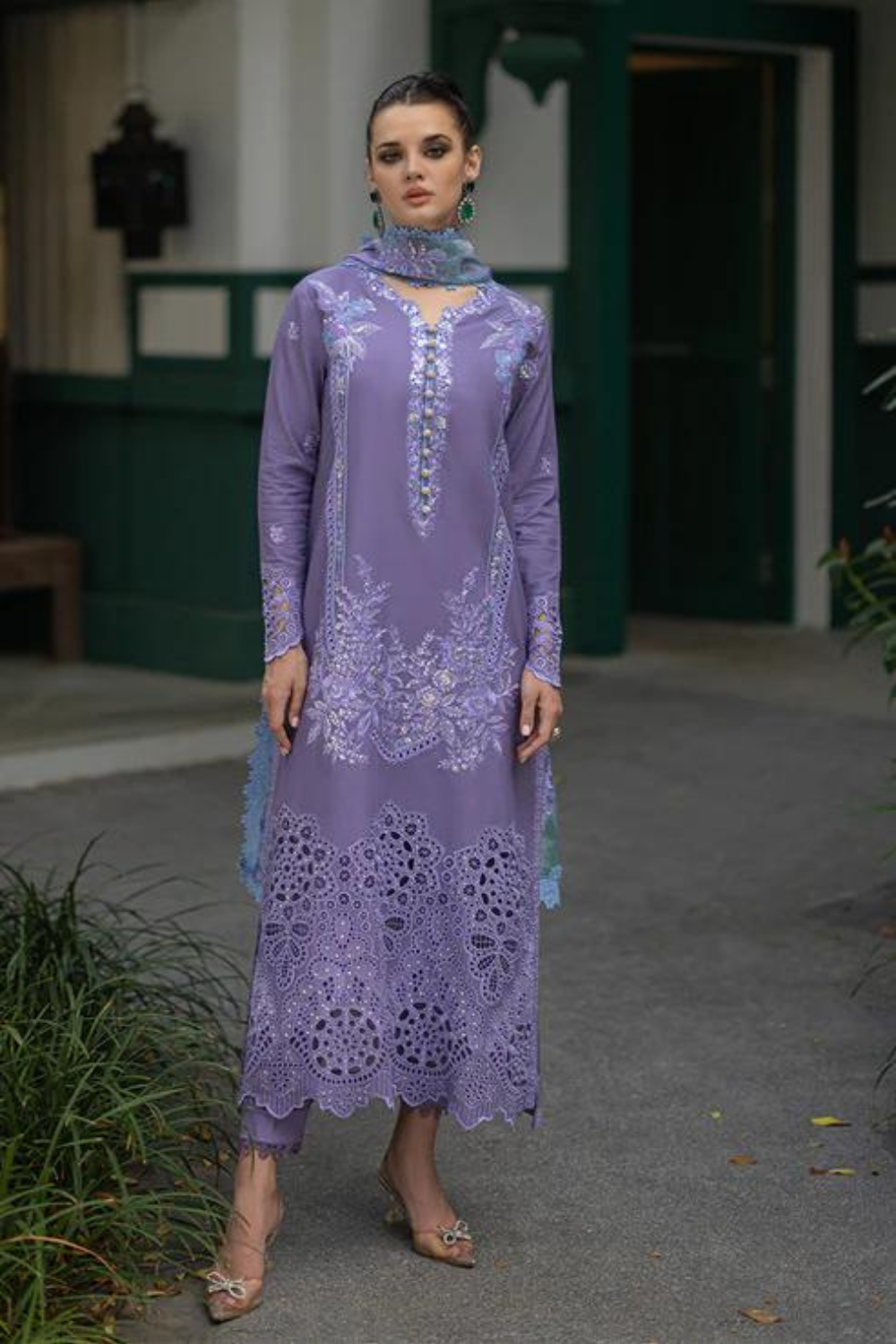 3PC LAWN EMBROIDERED Q524