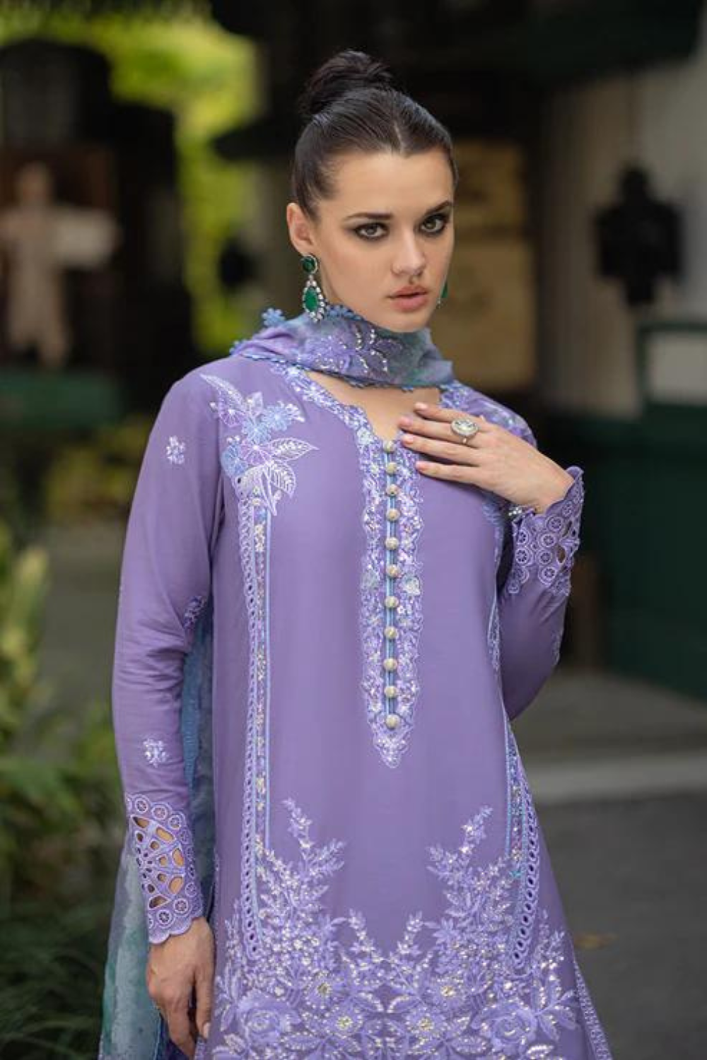 3PC LAWN EMBROIDERED Q524