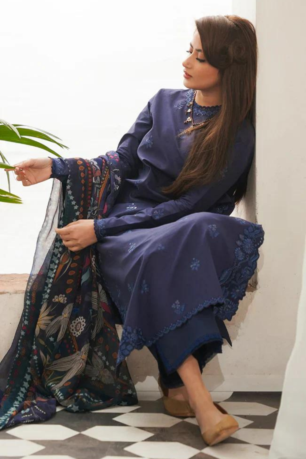 3PC Lawn Embroidered Q628