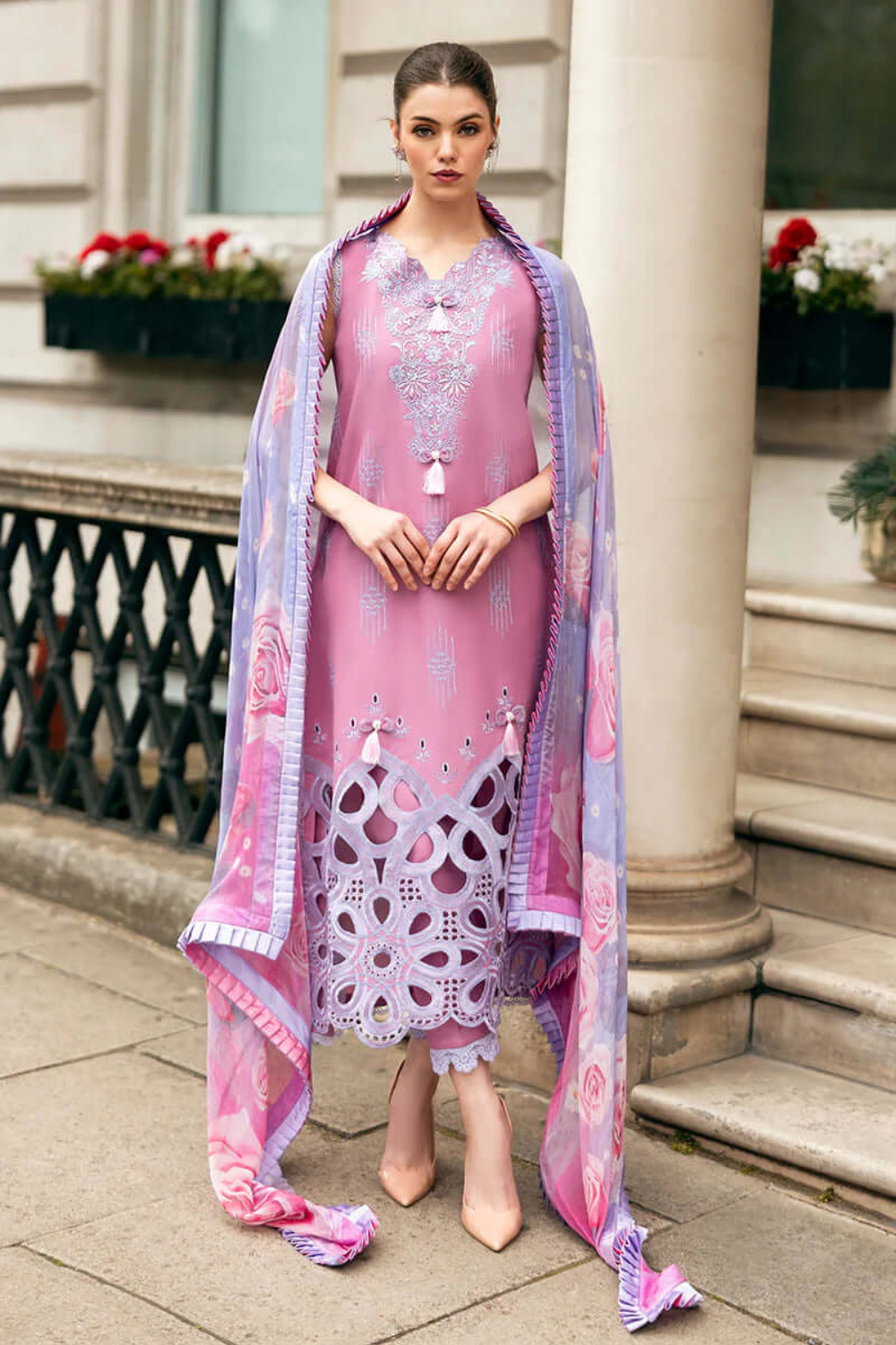 Mushq 3Pcs Lawn Embroidered Q953