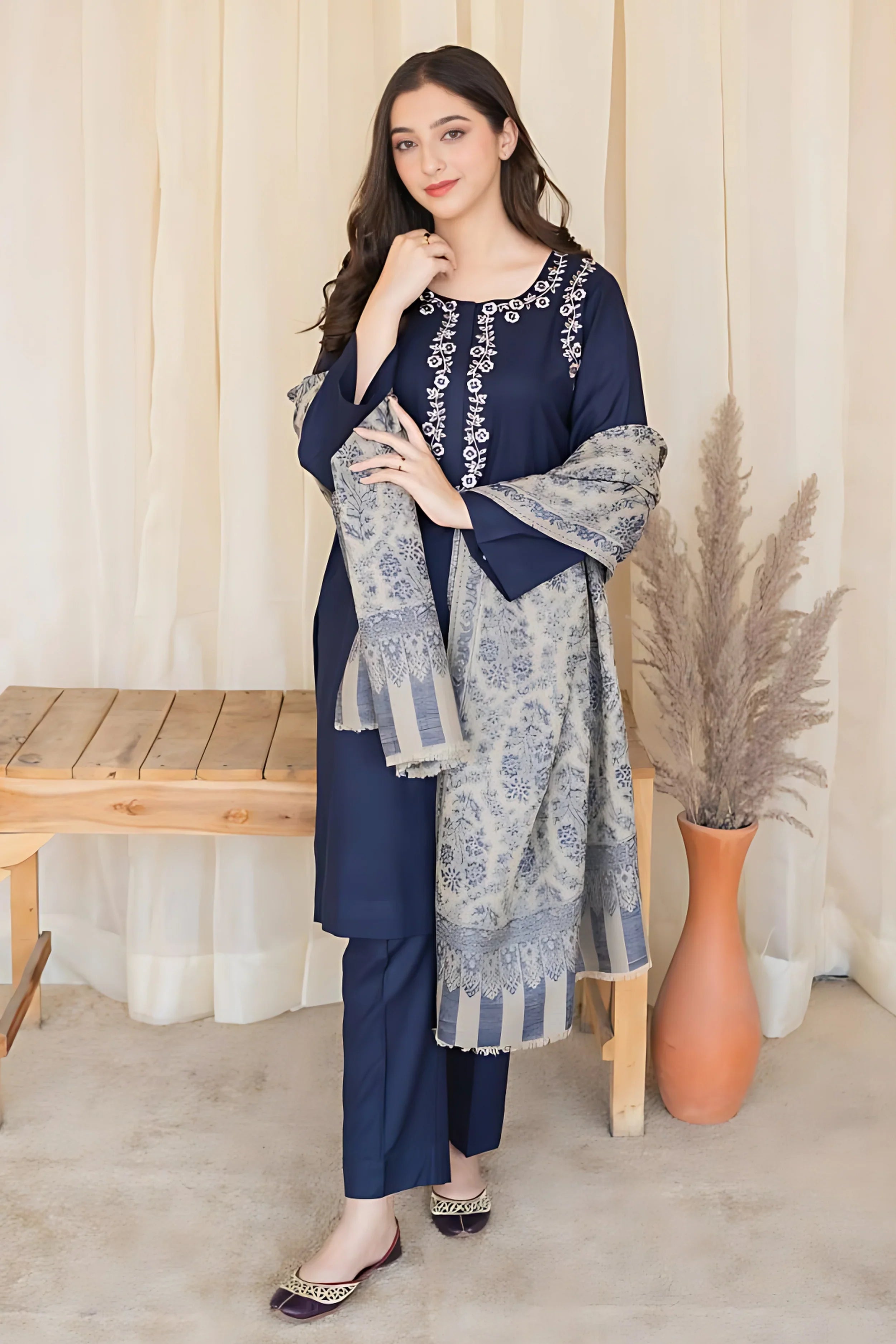 AISLING Dhanak 3PC Embroidered Q0463