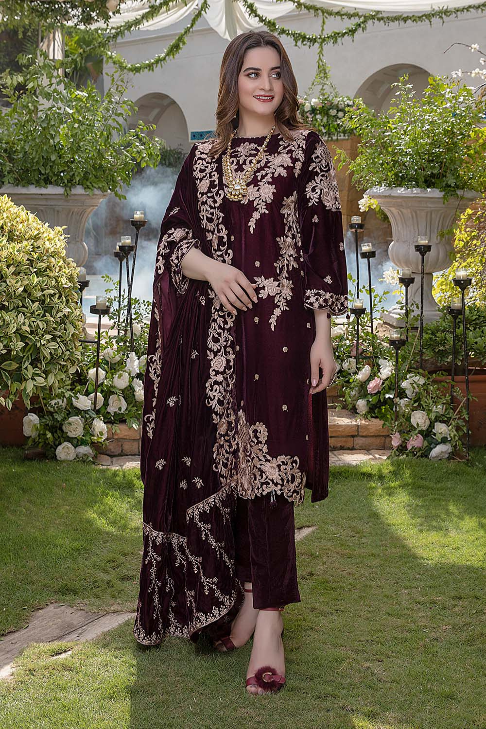 Velvet 3PC Embroidered Q0212