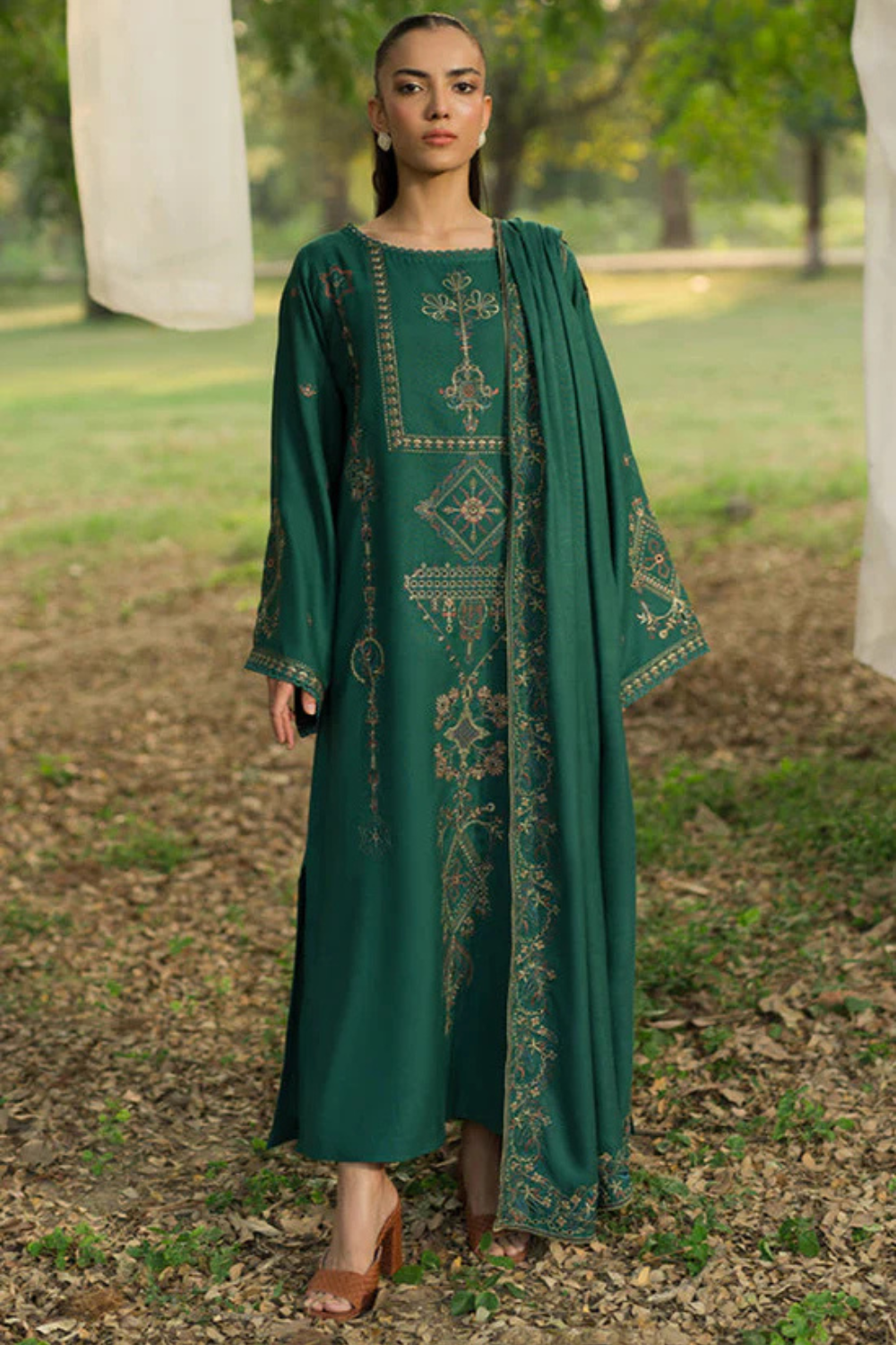 3PC Dhanak Embroidered Shirt with printed funcy dupatta Q0951