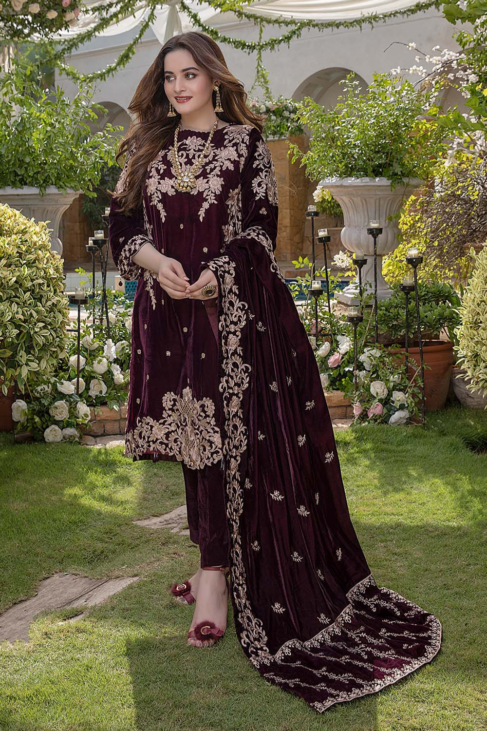 Velvet 3PC Embroidered Q0212