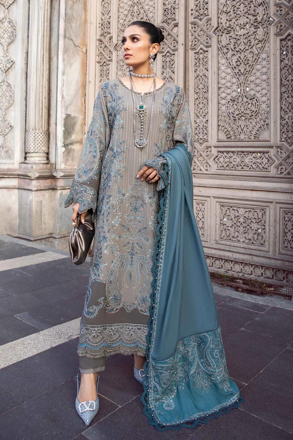 Dhanak 3PC Embroidered Q0326