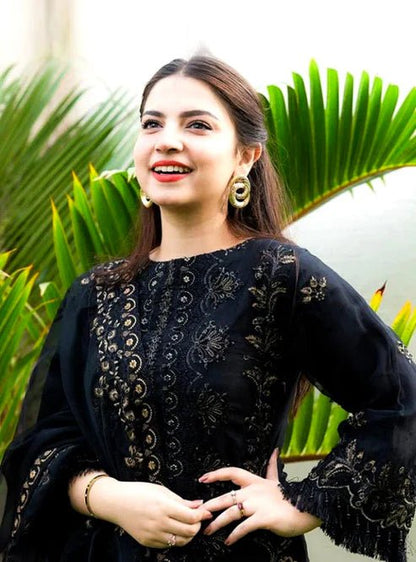 Lawn 3PC Embroidered Shirt with Organza Embroidered Dupatta- 5012 - QQ
