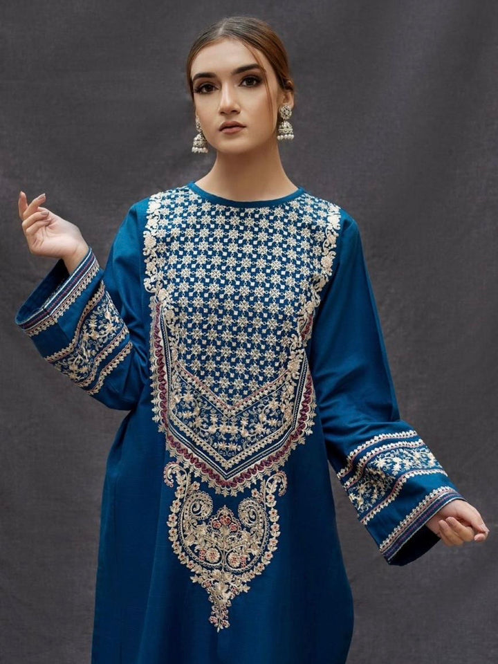 3 PC Dhanak Embroidered Suit