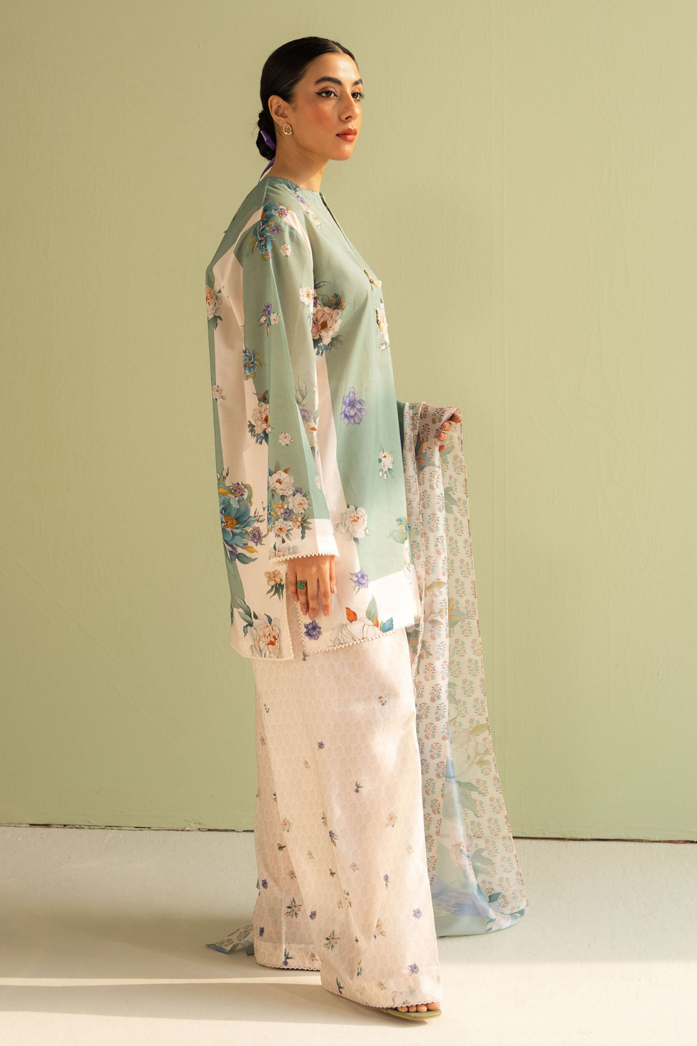 Zara ShahJahan 3PC Printed Lawn Shirt With Voile Printed Dupatta CO-496