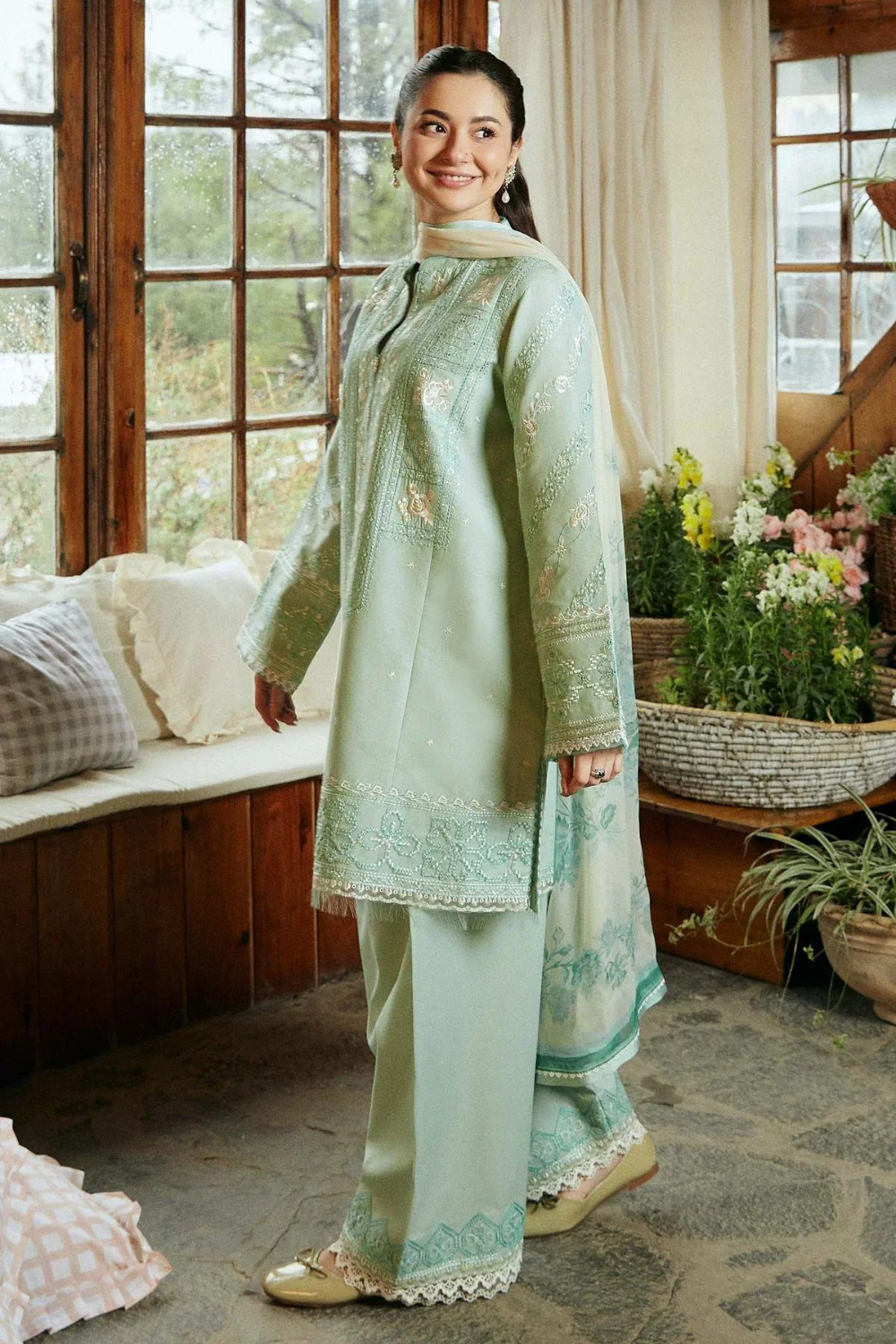 Zara ShahJahan 3PC LAWN EMBROIDERED Q672