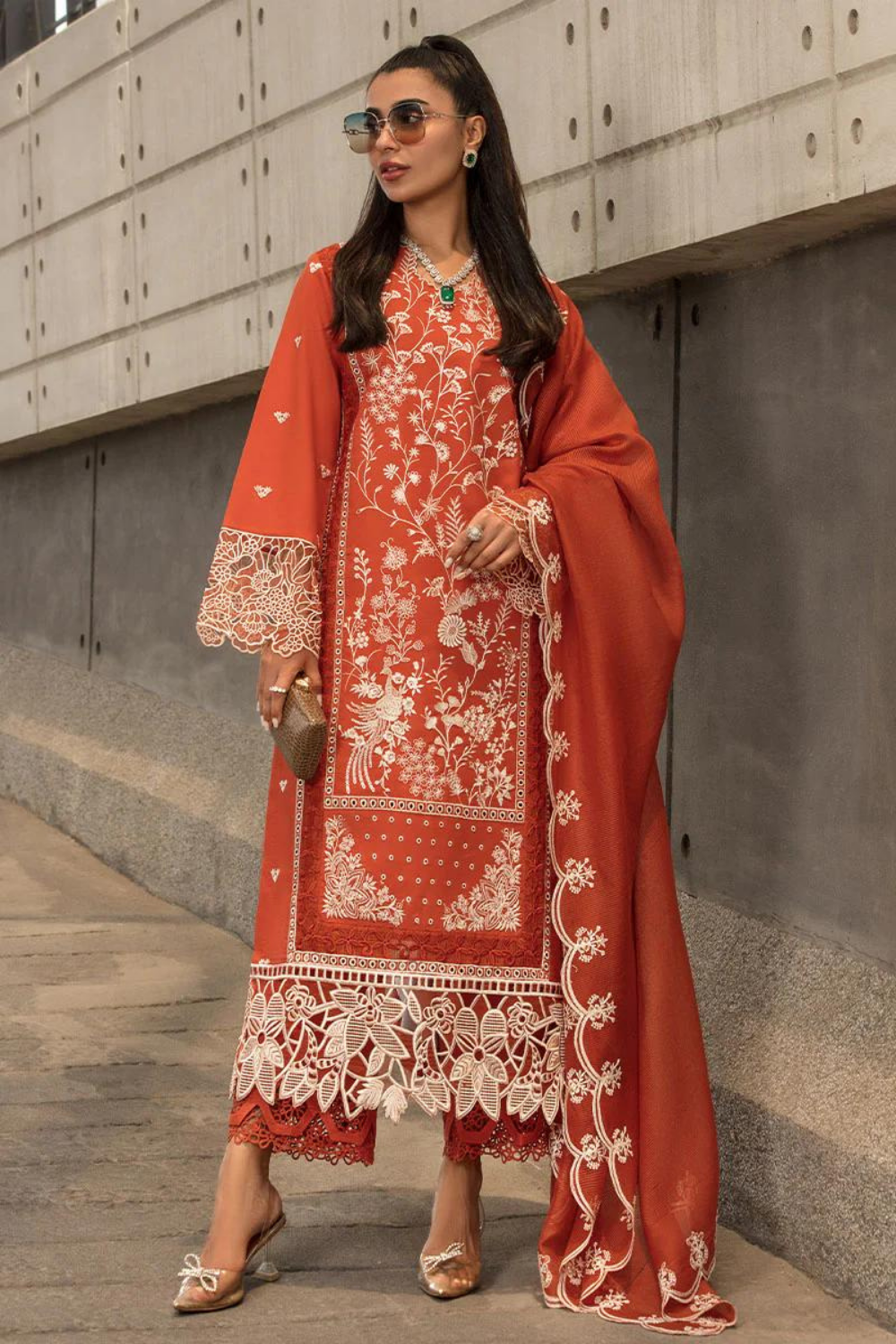 3PC Lawn Embroidered Q634