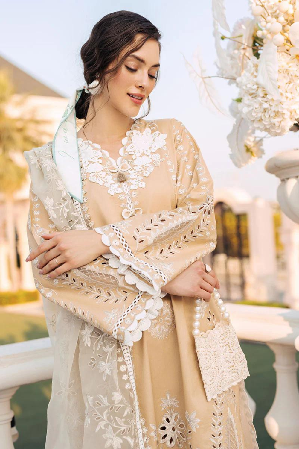 3PC Lawn Embroidered Q498