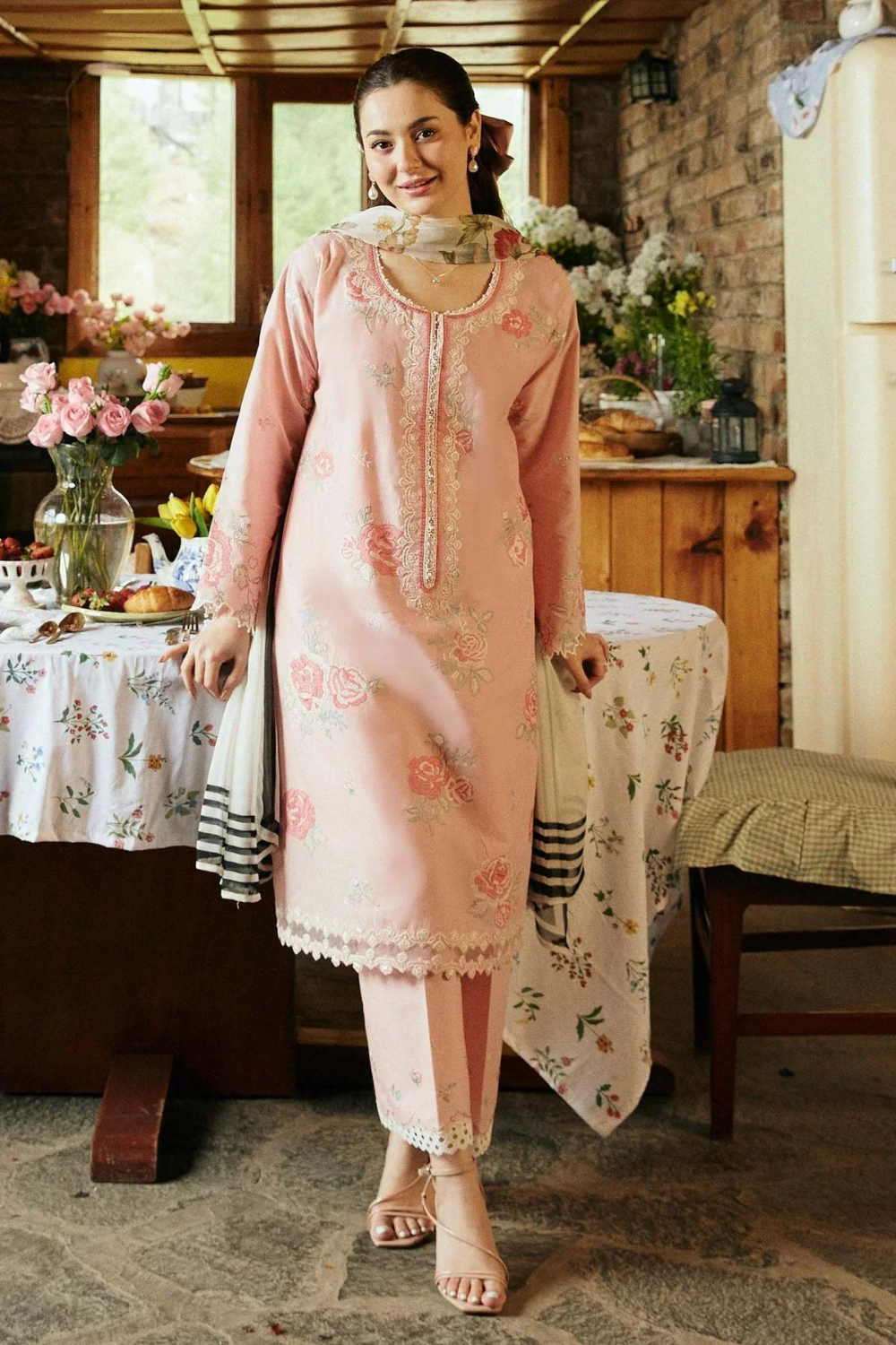 Zara ShahJahan 3PC Lawn Embroidered Q638