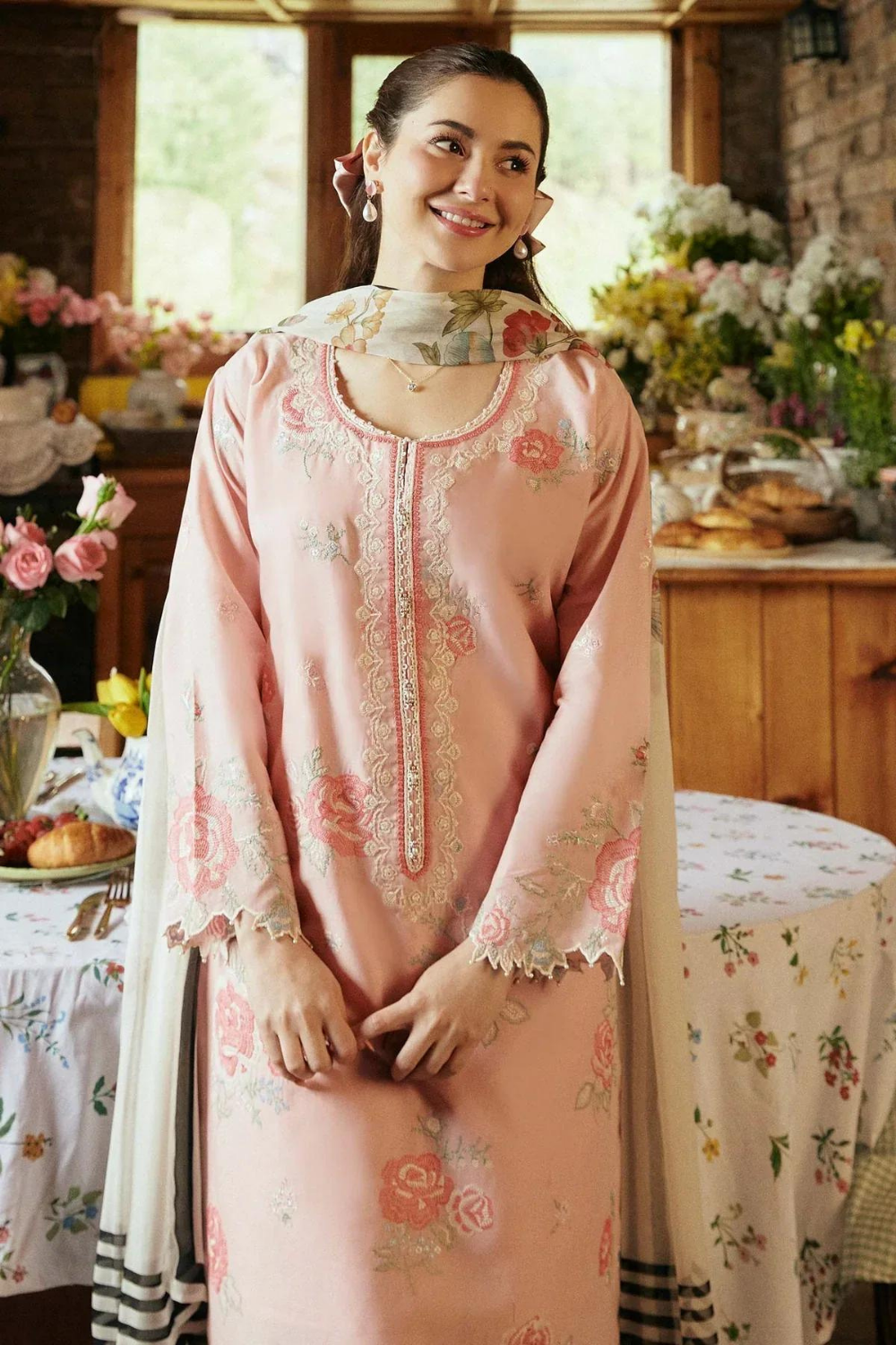 Zara ShahJahan 3PC Lawn Embroidered Q638