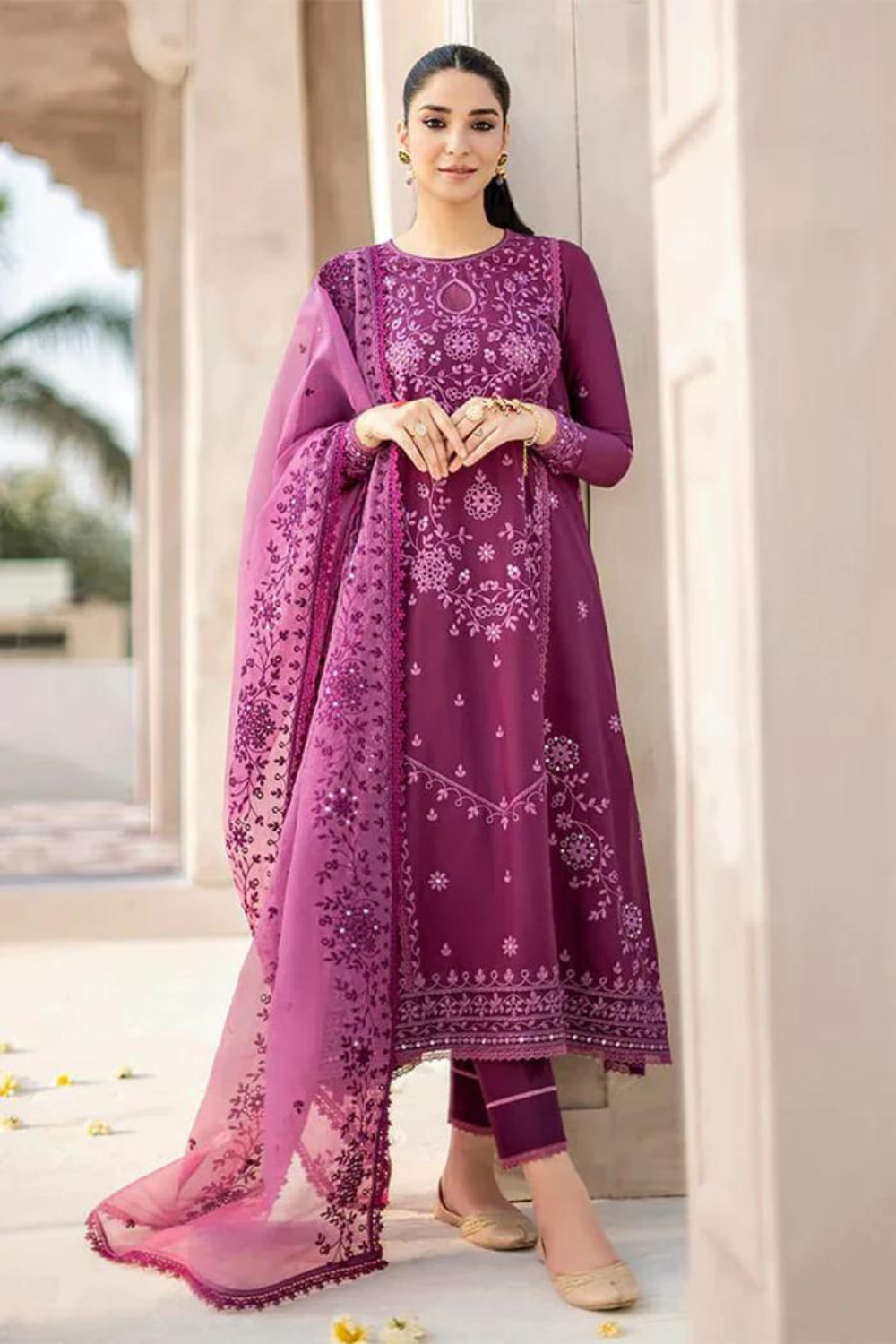 3PC Lawn Embroidered Q360