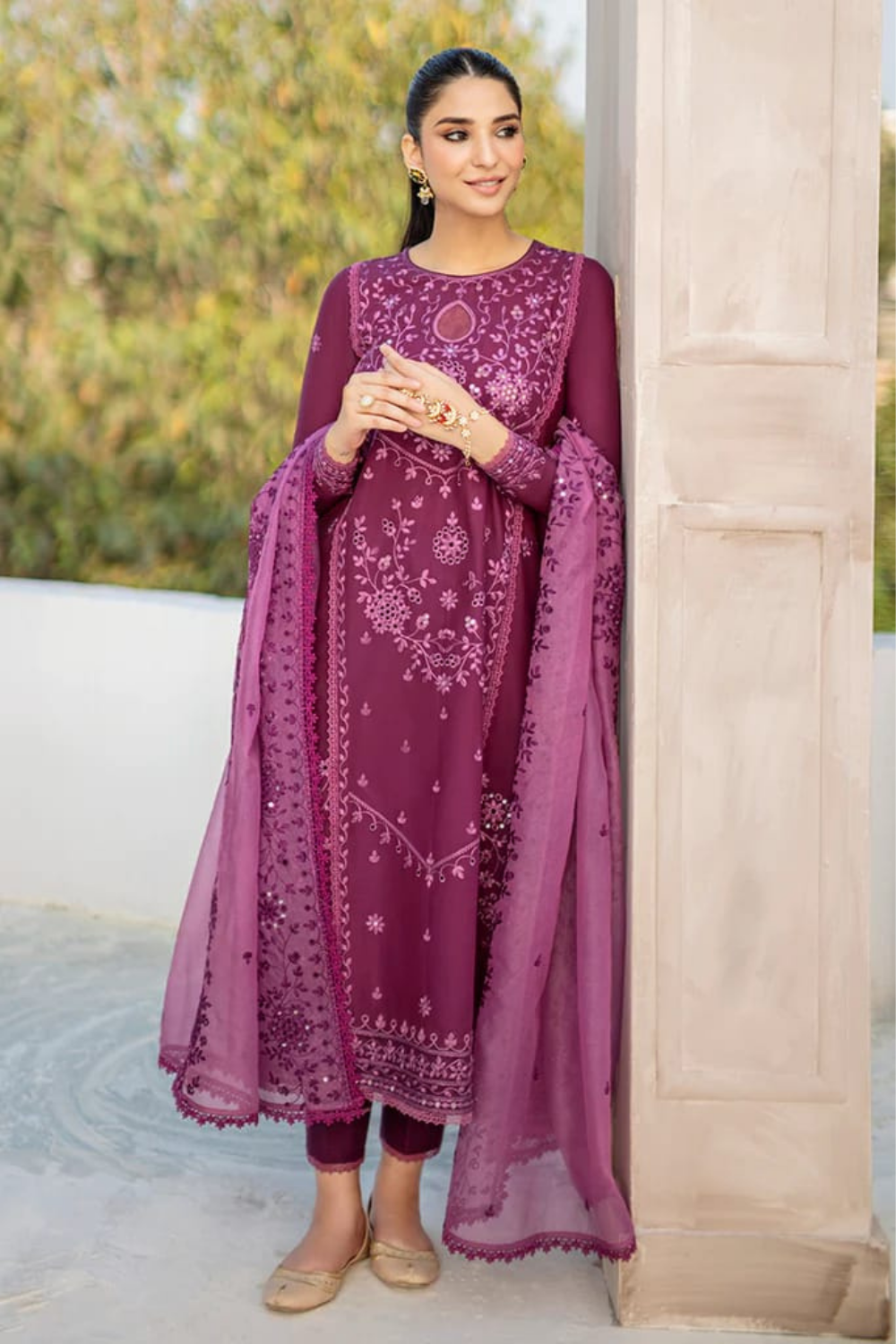 3PC Lawn Embroidered Q360