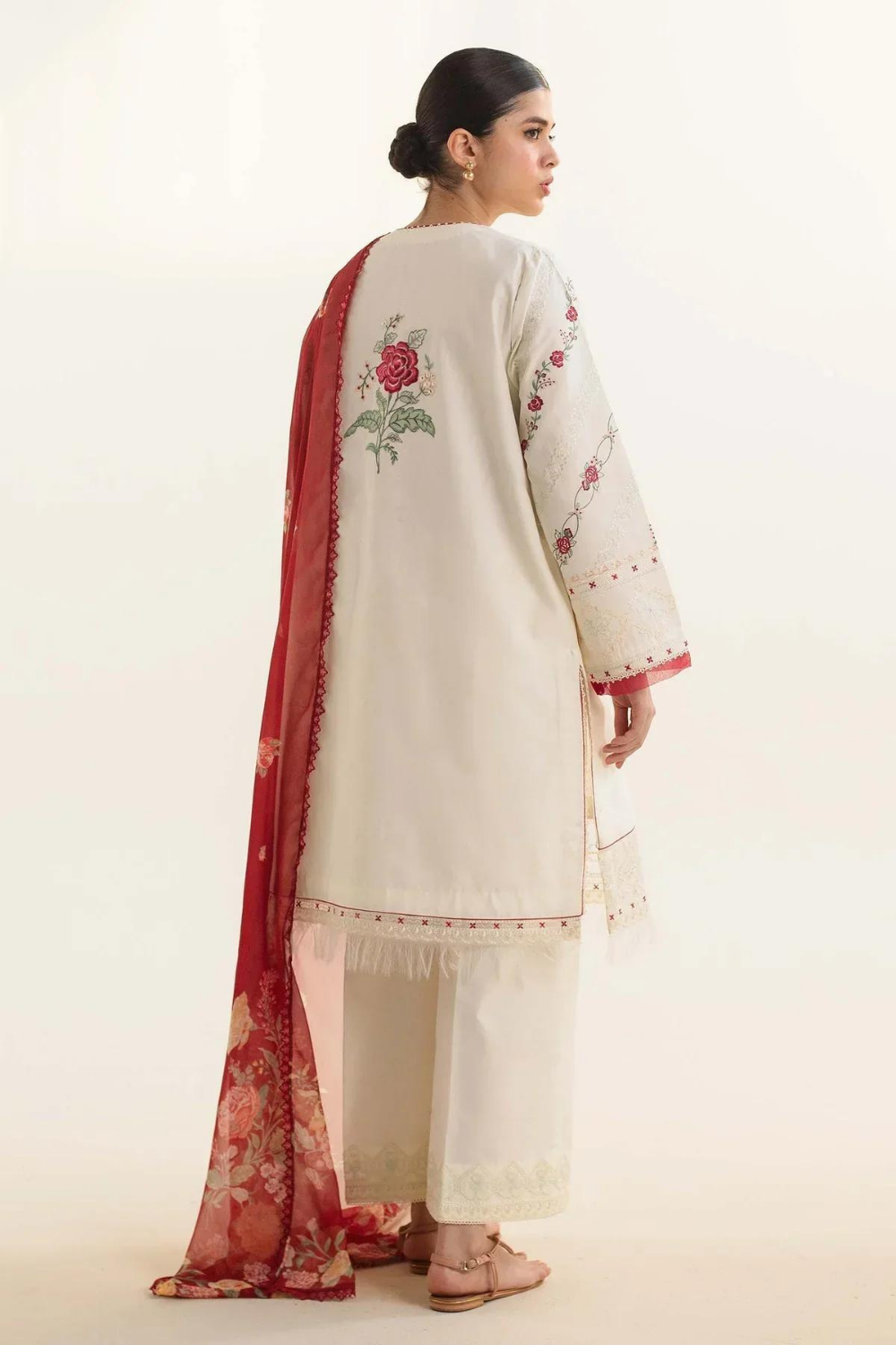 Zara ShahJahan 3PC Lawn Embroidered Q639