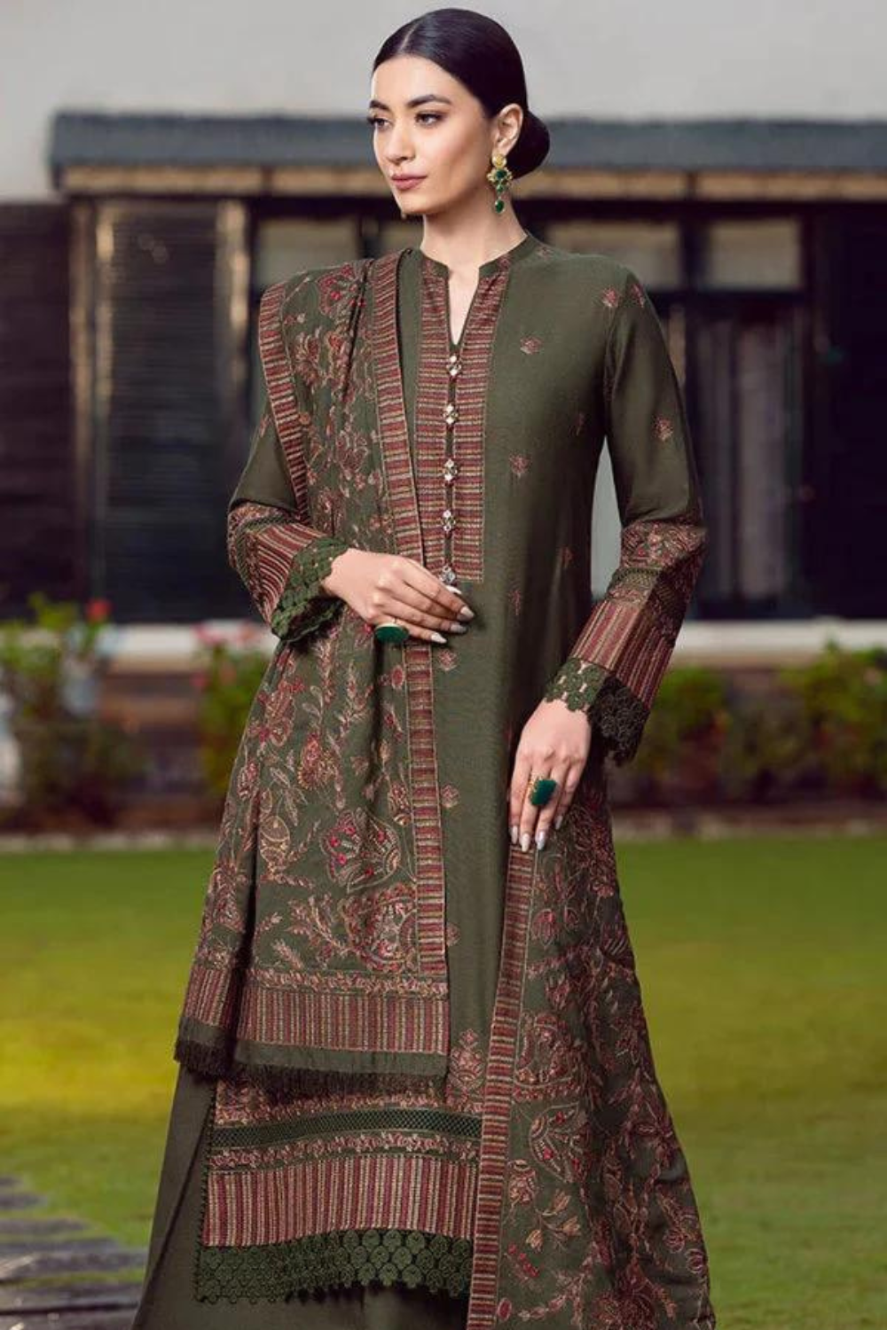 Dhanak 3PC Embroidered Q0239