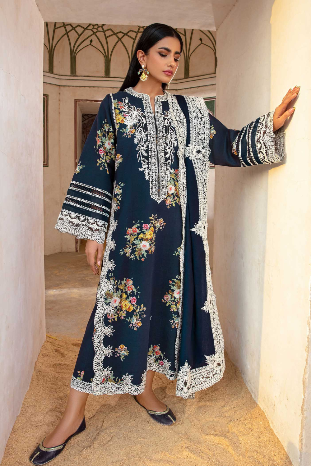 Dhanak 3PC Embroidered Q0336