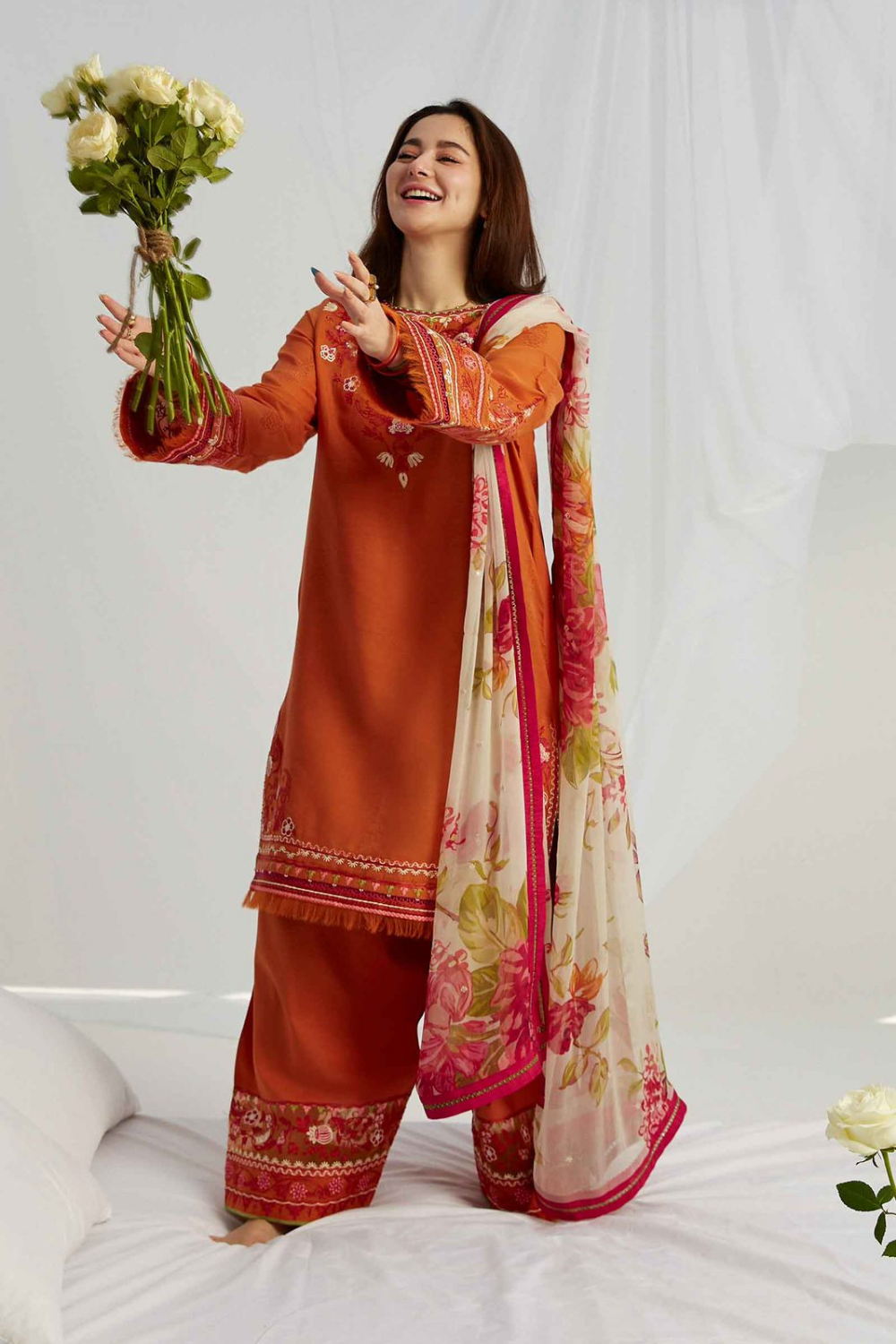 3PC Lawn Embroidered Q362