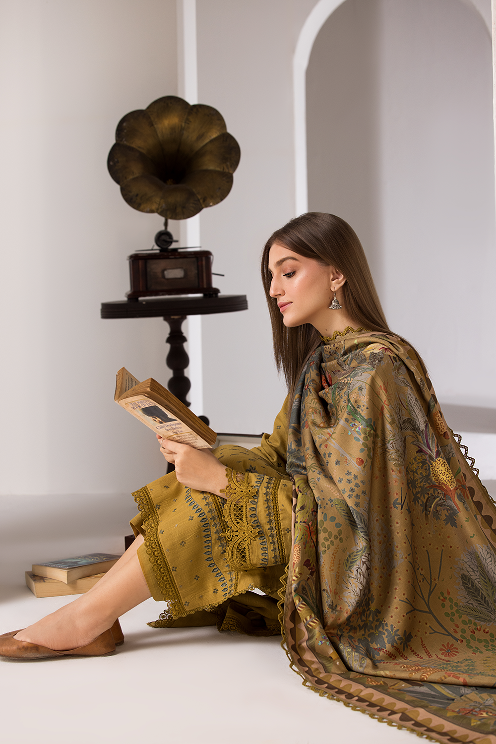 SOBIA NAZIR 3PC DHANAK EMBROIDERED-686 D