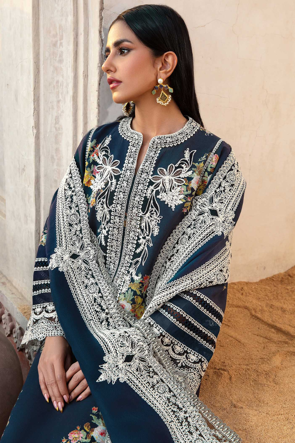 Dhanak 3PC Embroidered Q0336