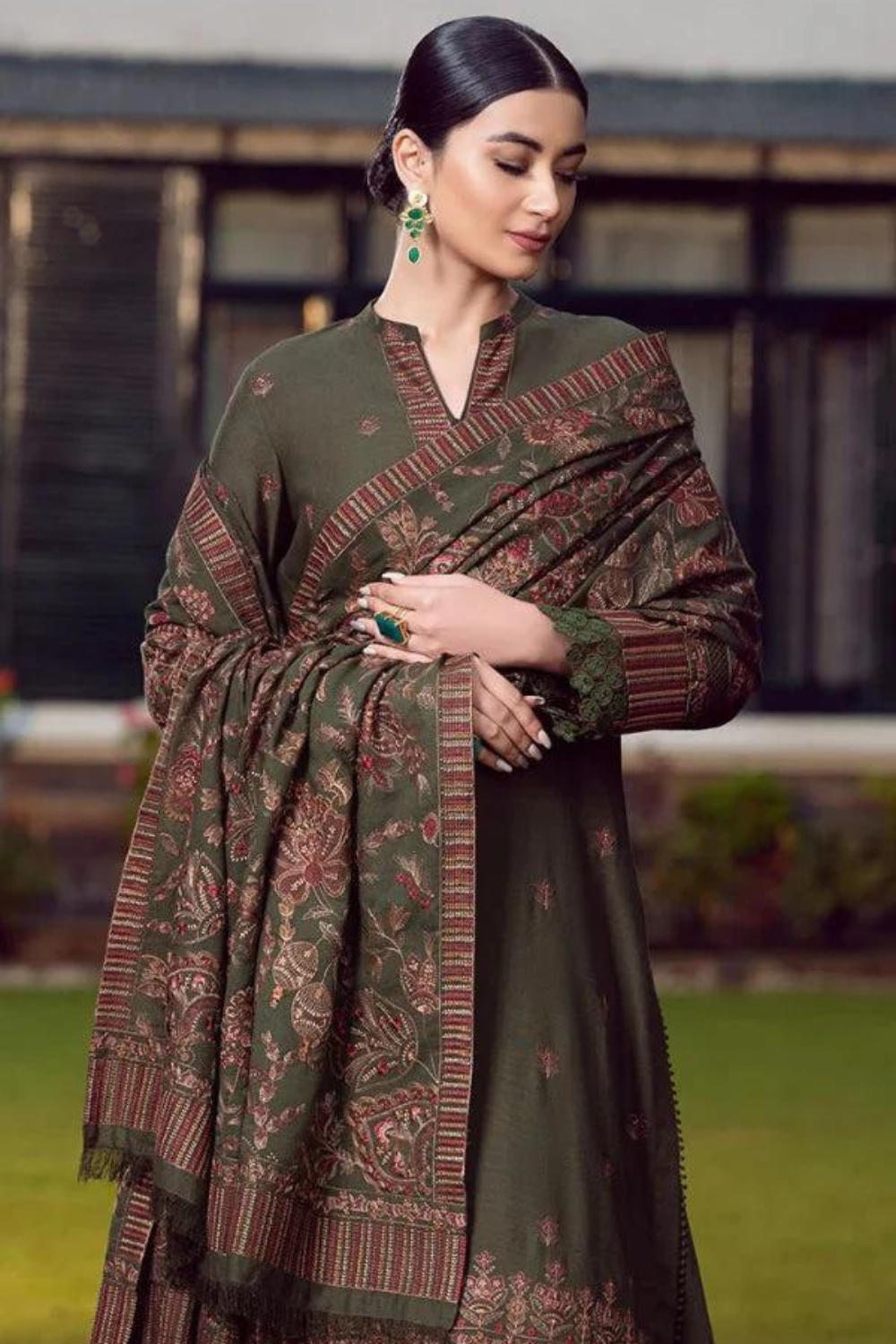 Dhanak 3PC Embroidered Q0239