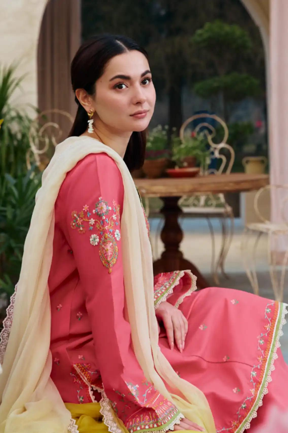 3PC Lawn Embroidered Q418