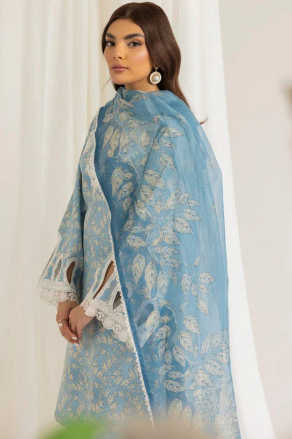 Mohagni 3Pcs Lawn Embroidered Q954