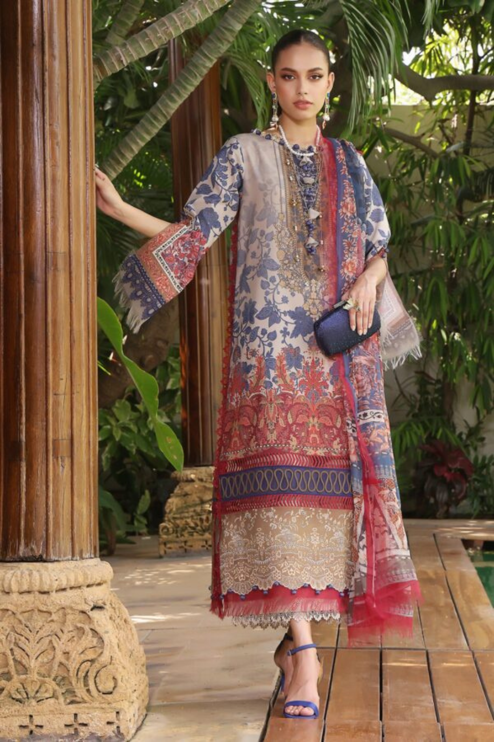 Lawn 3PC Embroidered Q492