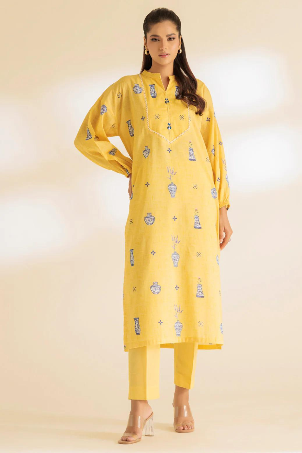 2PC Lawn Embroidered Q513