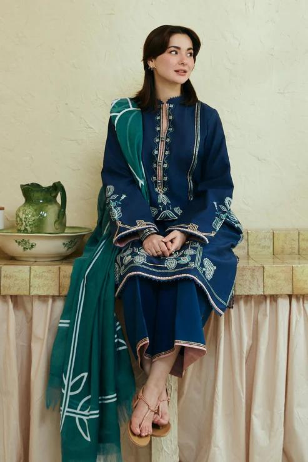 3PC Lawn Embroidered Q344