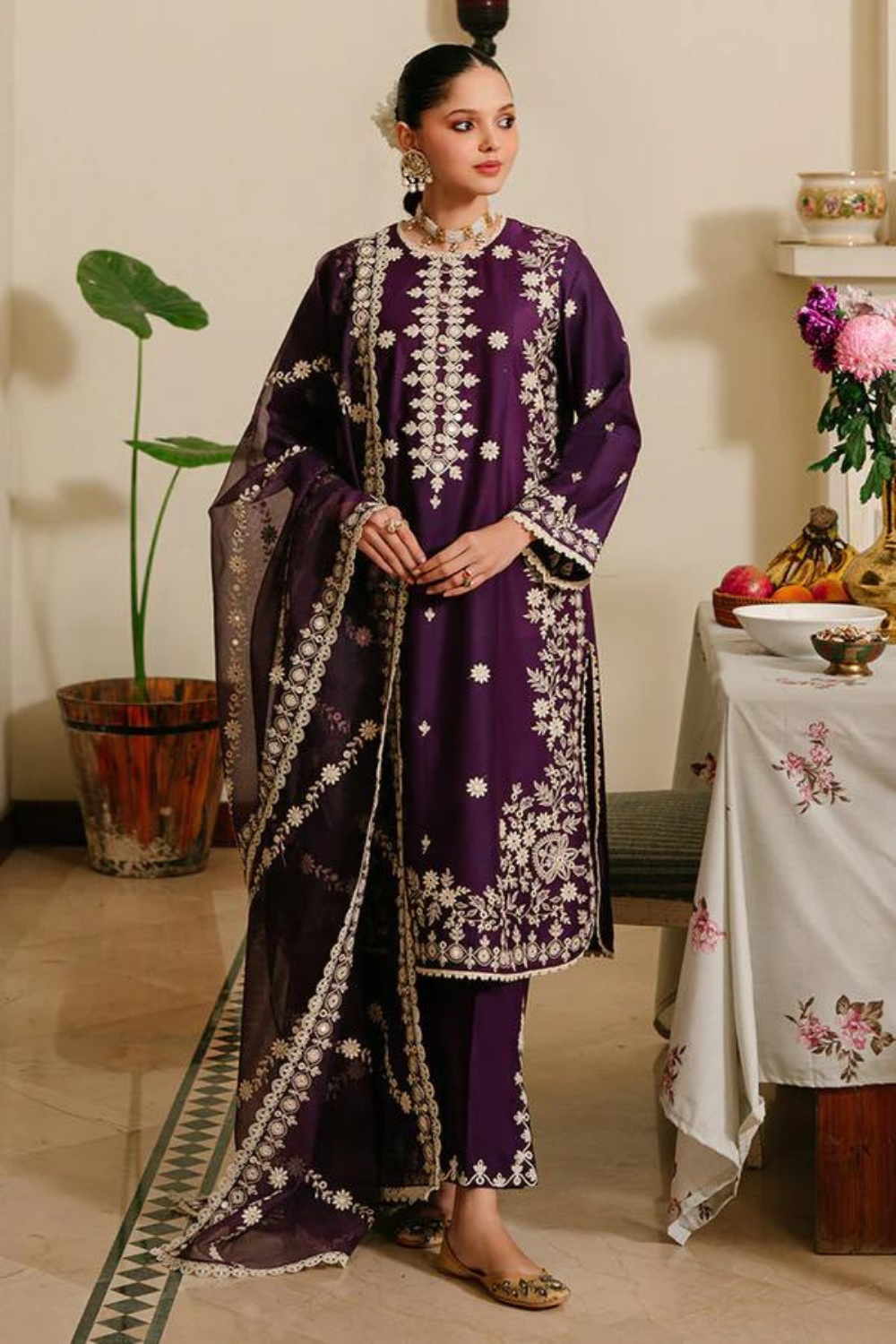 3PC LAWN EMBROIDERED Q497