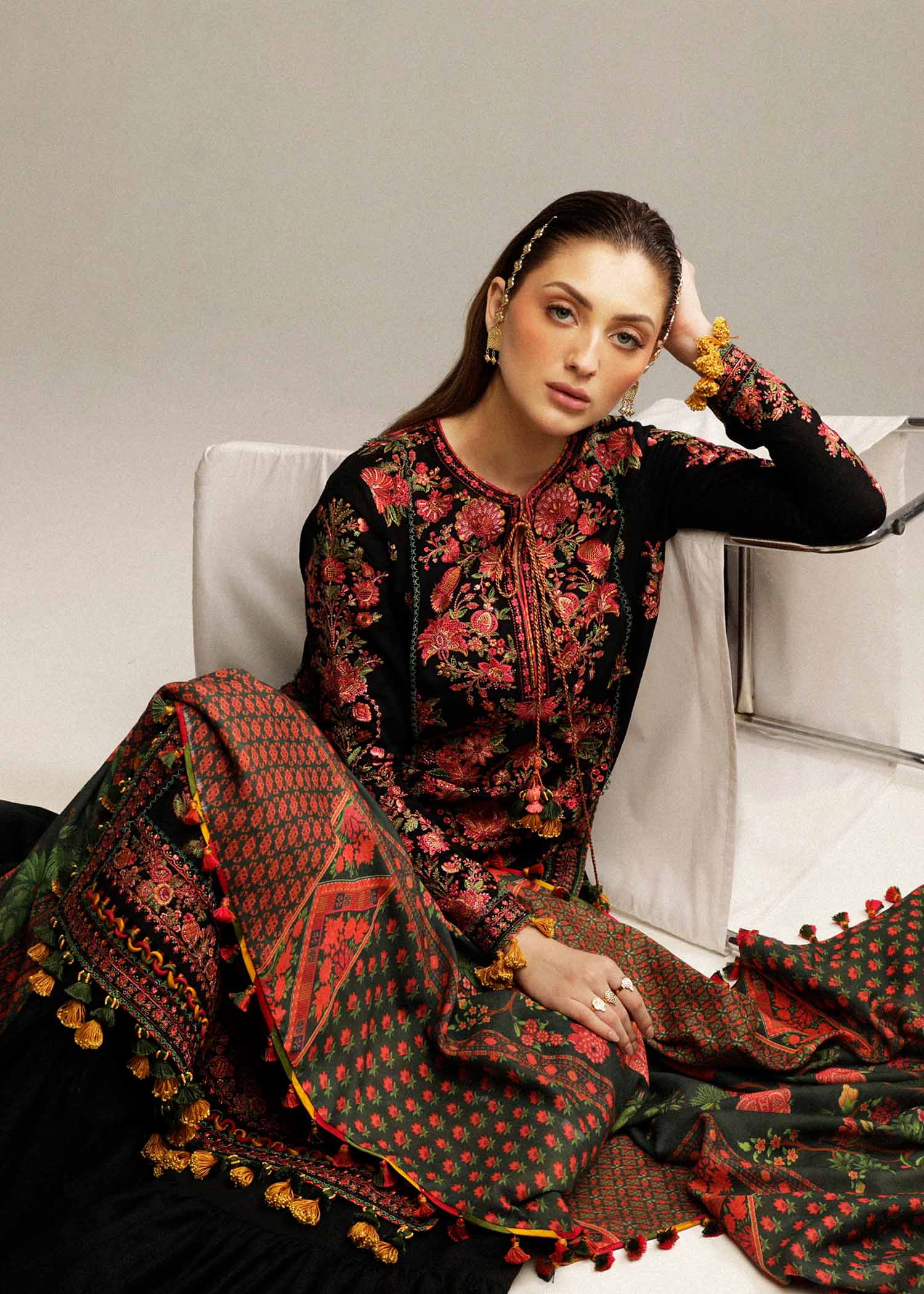 Hussain Rehar 3Pcs Dhanak Embroidered SS-173