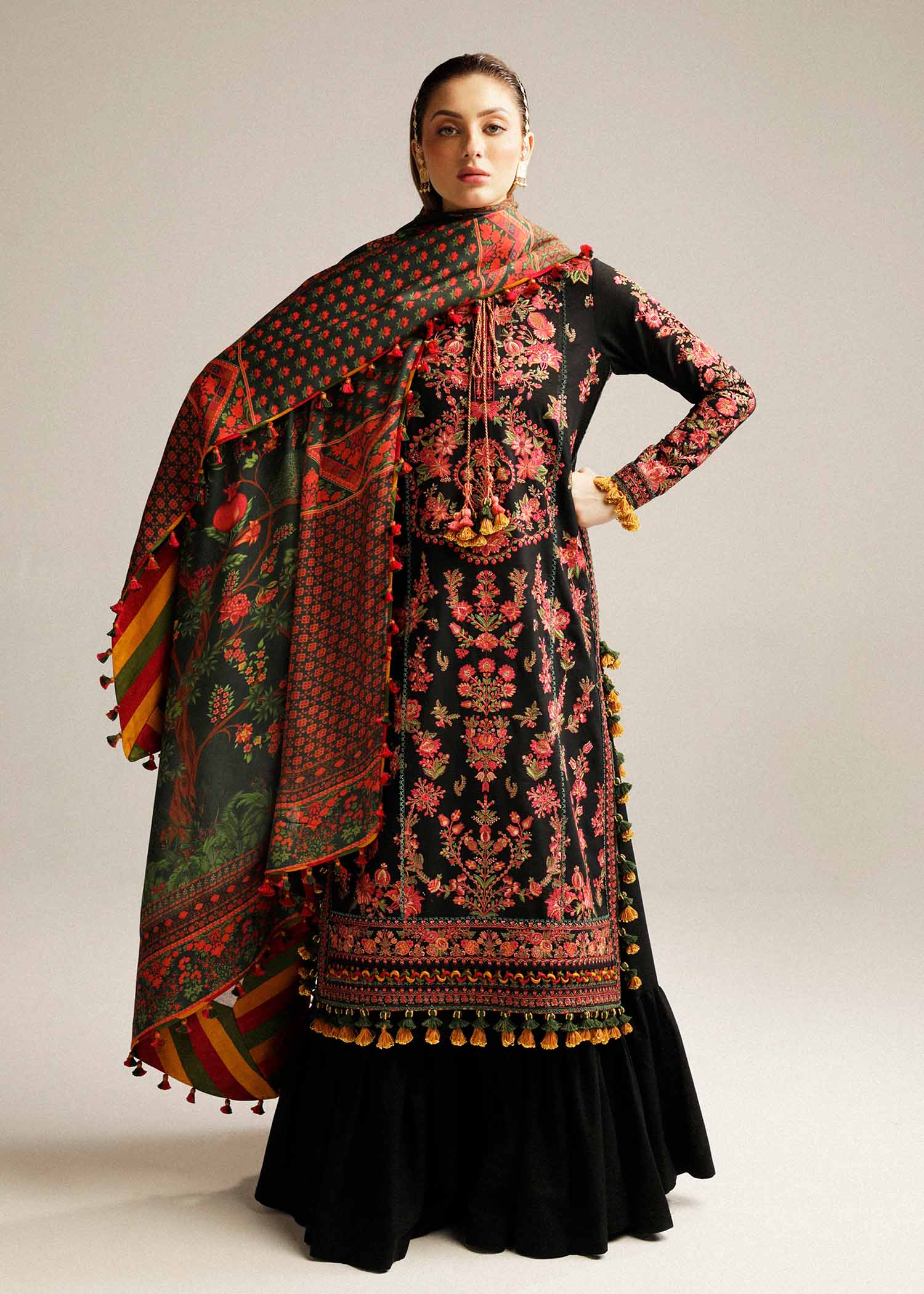 Dhanak 3PC Embroidered Q0368