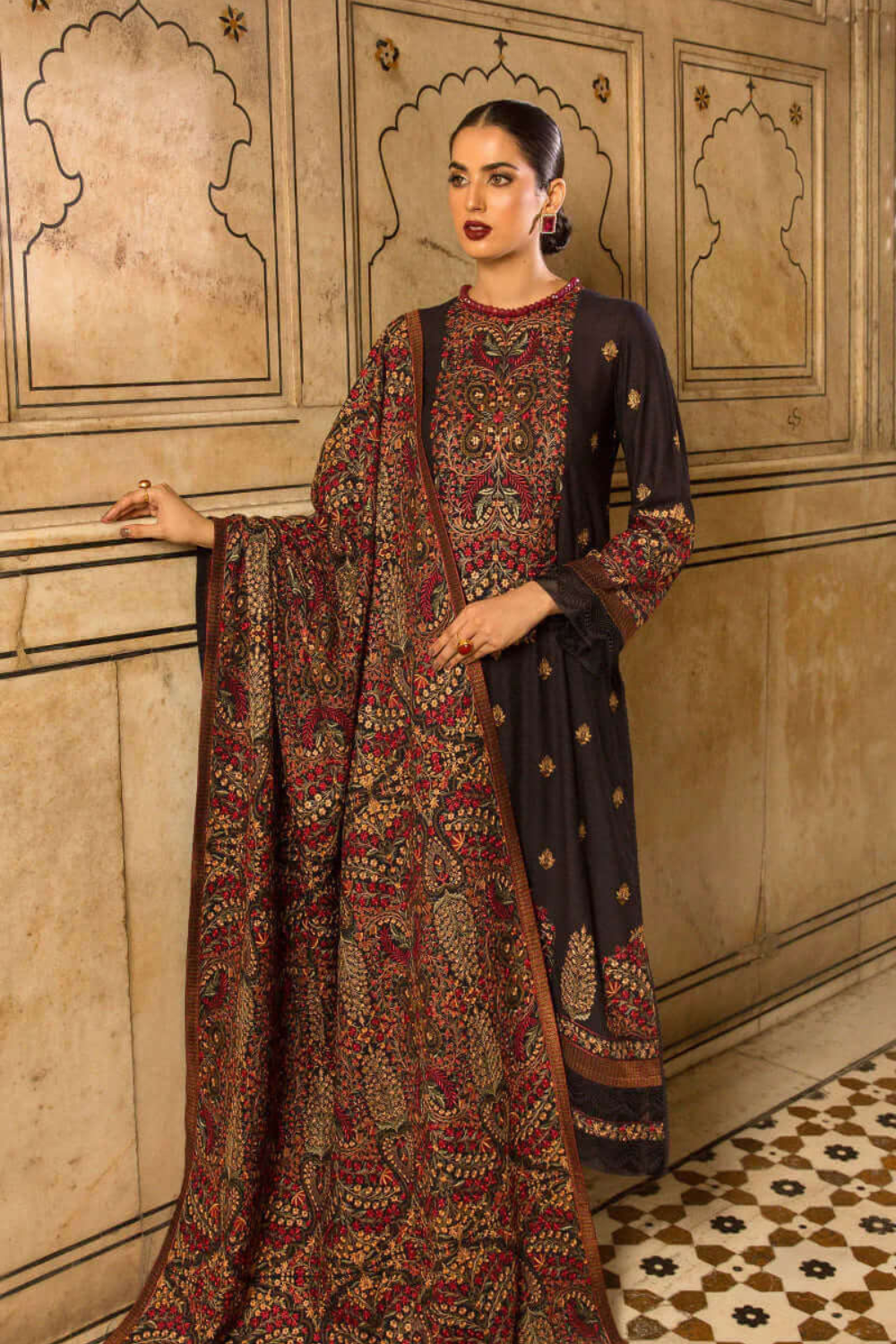 Dhanak 3PC Embroidered Q0241