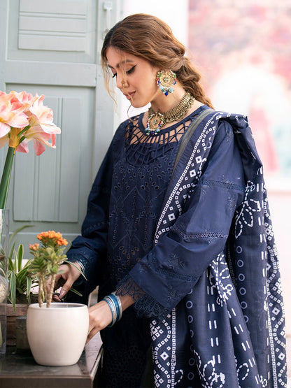 QALAMKAR 3PC Chikankari Dhanak Embroidered With Digital Printed Wool Shawl-118 - QQ