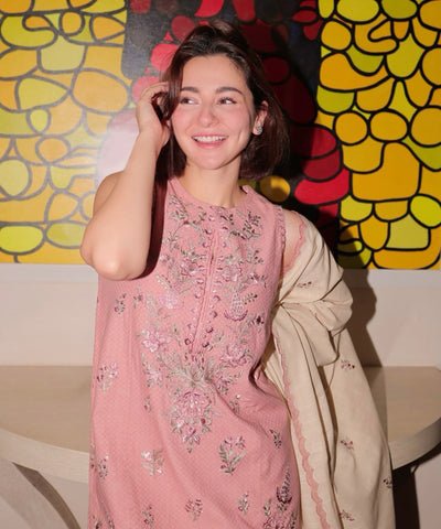 Lawn-3PC Embroidered Shirt with Lawn Embroidered Dupatta-1418 - QQ