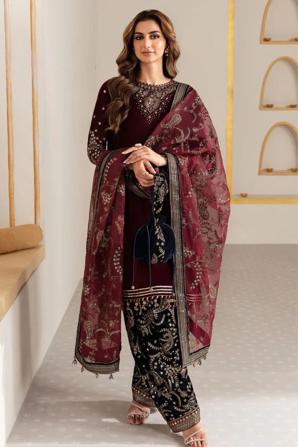 Velvet 3PC Embroidered Q0330