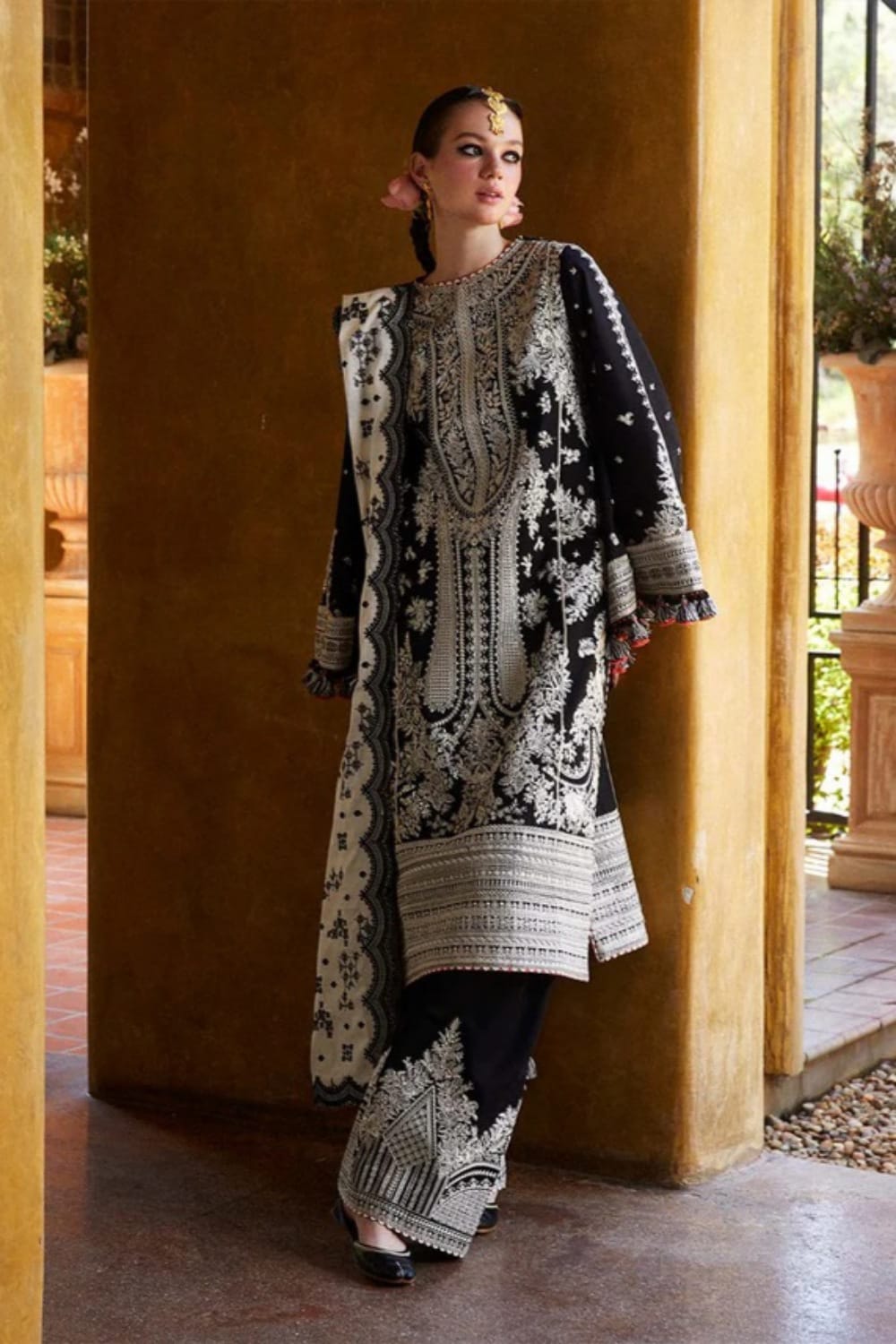Lawn-3PC Embroidered Shirt with Organza Embroidered Dupatta-1372