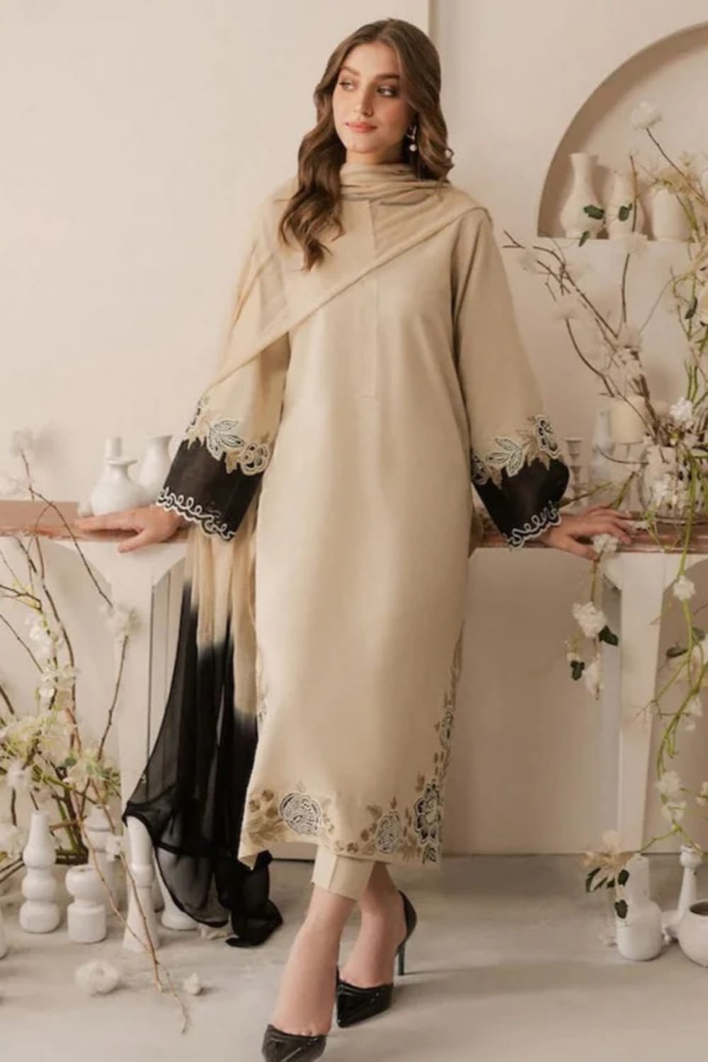 Lawn-3PC Embroidered Shirt with Chiffon Tie and Dye Dupatta- 5095
