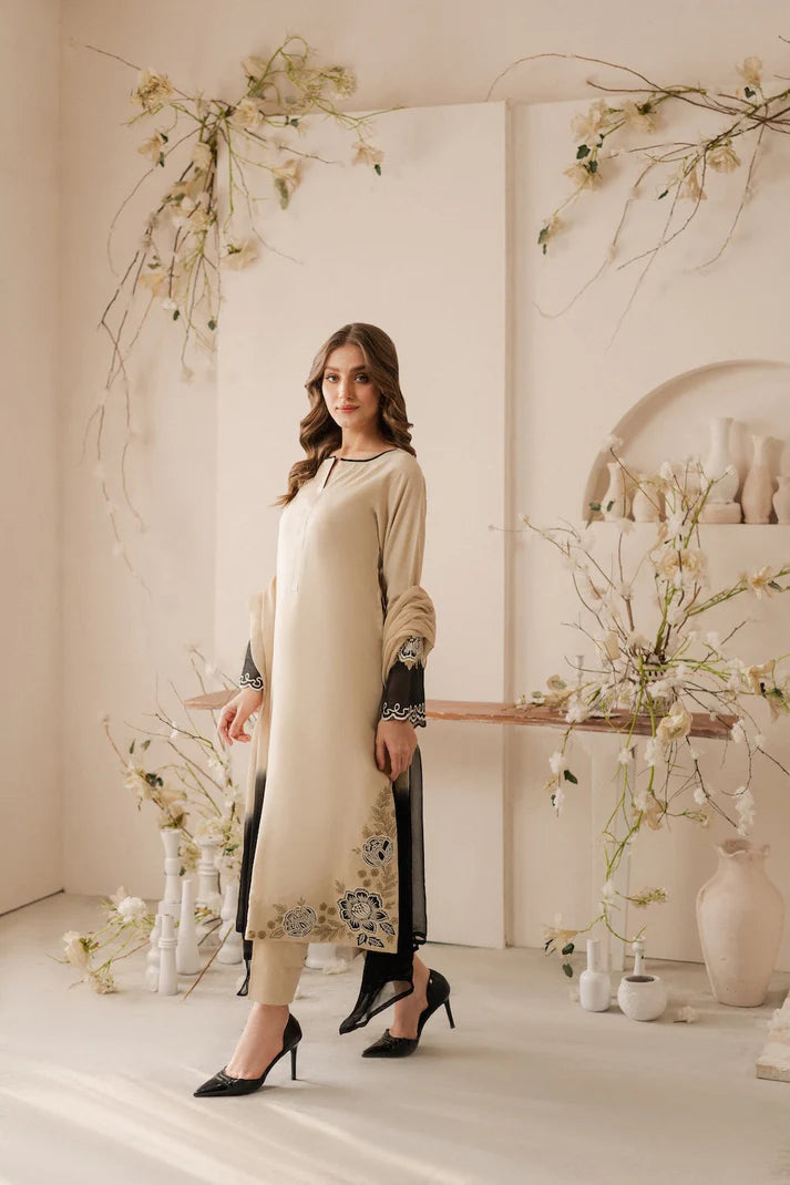 Lawn-3PC Embroidered Shirt with Chiffon Tie and Dye Dupatta- 5095